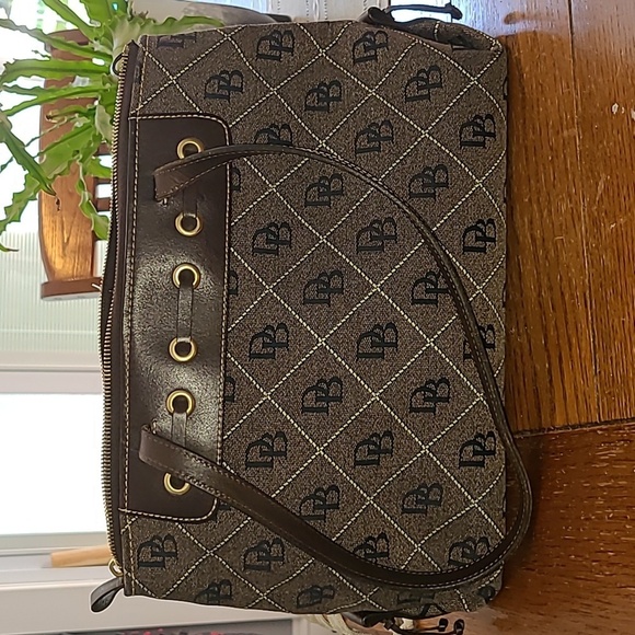 Dooney‎ & Bourke Signature Canvas Shoulder Bag with Leather Trim - Picture 3 of 10